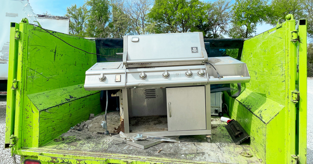 The Smart Way to Handle Heavy Appliance Removal